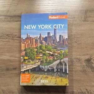 Fodor's Travel New York City 2025 Guidebook